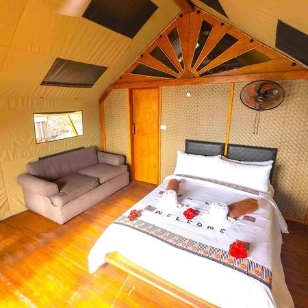 Barefoot Kuata Island Resort Ngoại thất bức ảnh