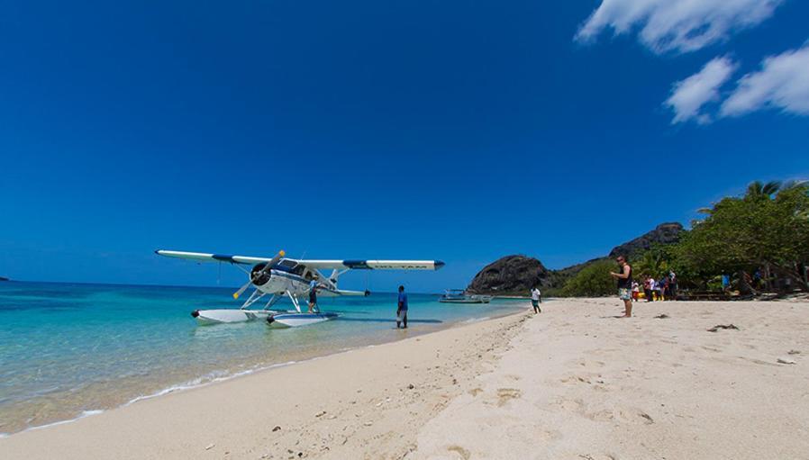 Barefoot Kuata Island Resort Ngoại thất bức ảnh