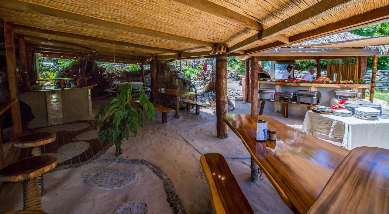 Barefoot Kuata Island Resort Ngoại thất bức ảnh