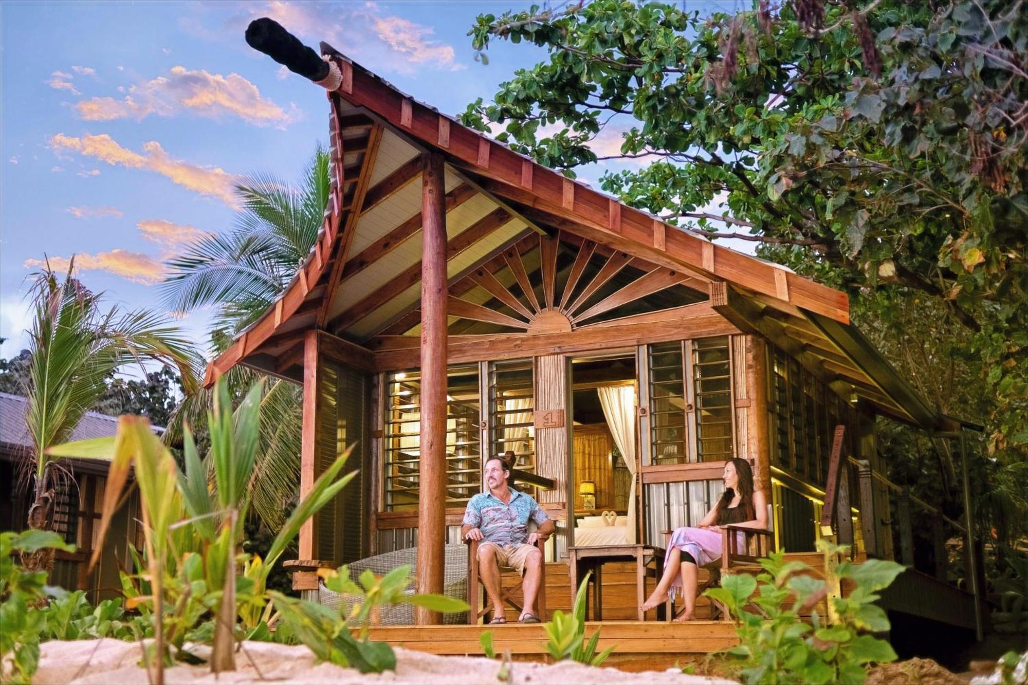 Barefoot Kuata Island Resort Ngoại thất bức ảnh