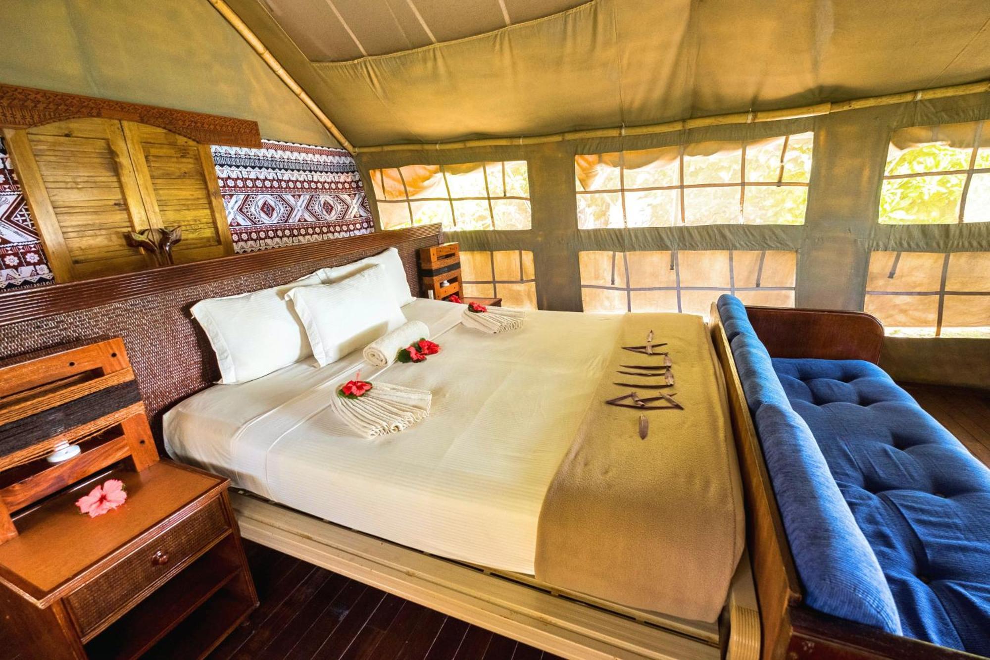 Barefoot Kuata Island Resort Ngoại thất bức ảnh